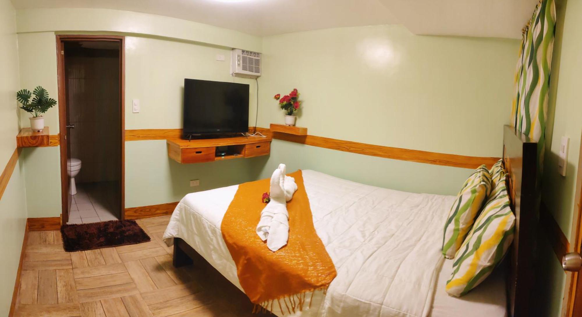 Blue Lagoon Inn And Restaurant, Pagudpud Mabubua Room photo